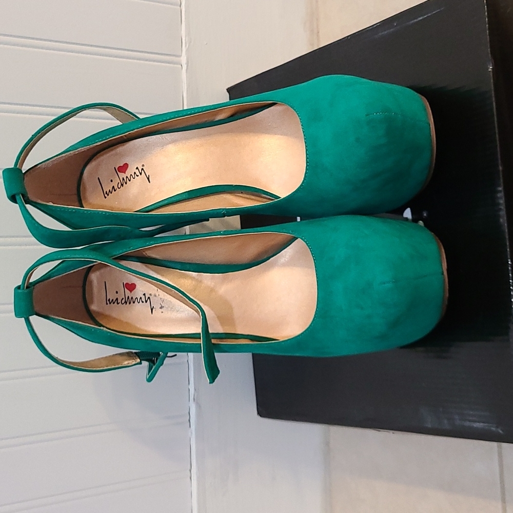SUEDE Platform Heel